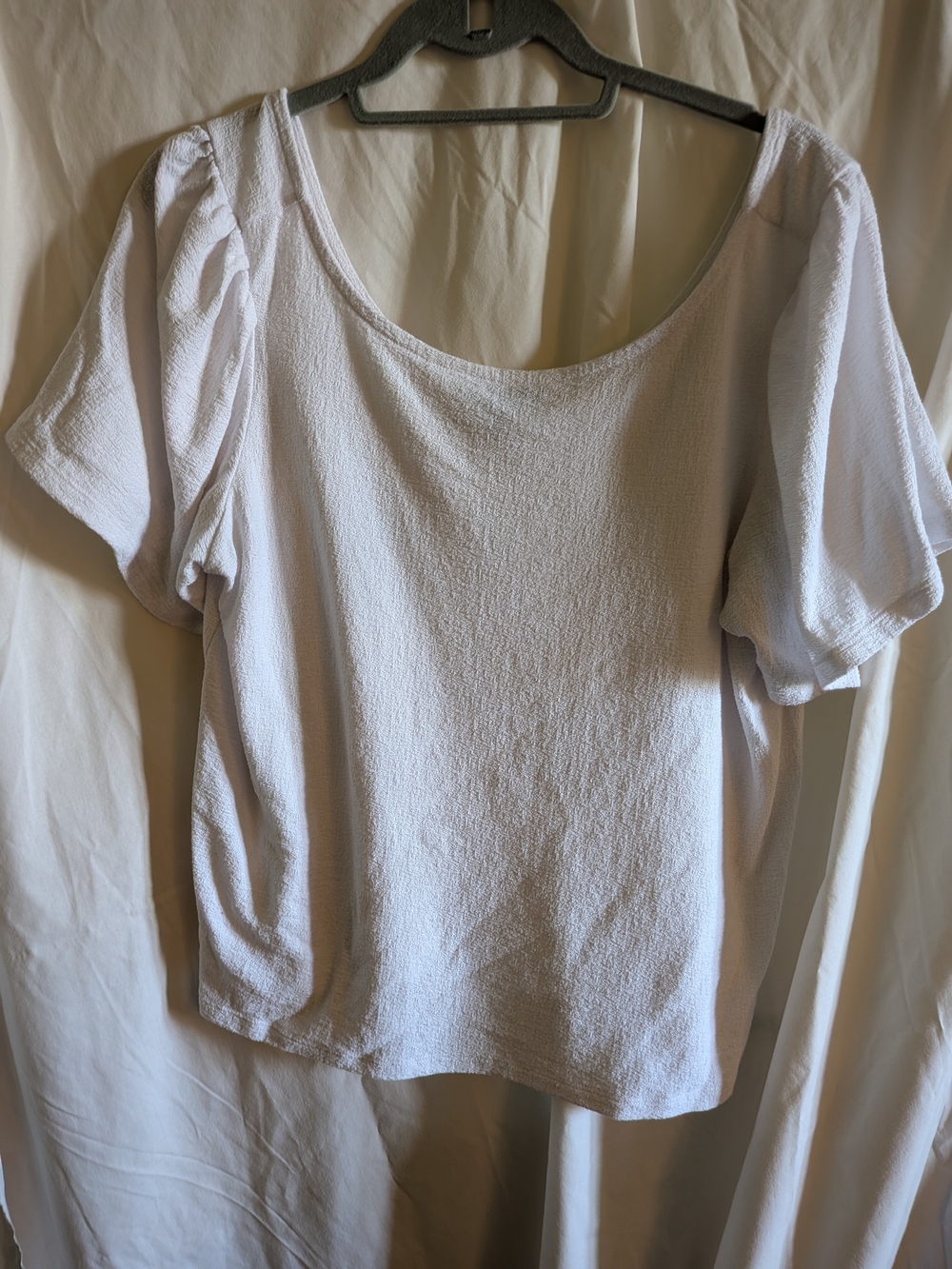 Banana Republic White Scoop Neck Short Sleeve Top